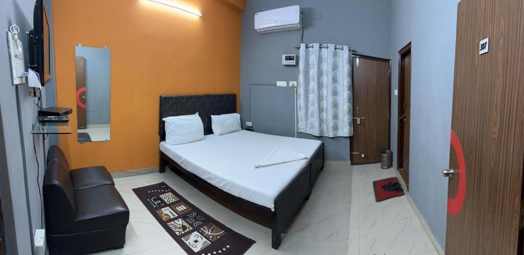 Hotel Aparajita Benares Buitenkant foto